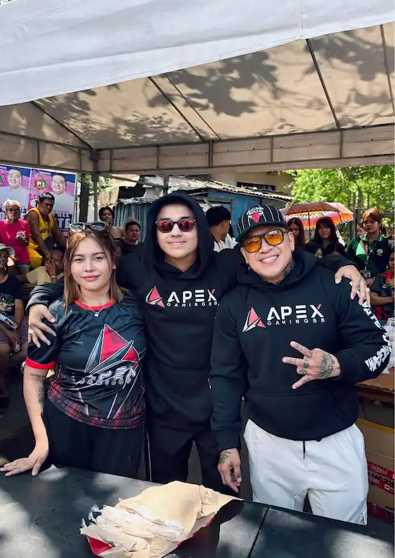 Meet the Team of Apex Gaming